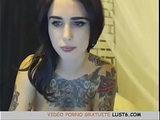 MILF a longues jambes taquiner sur cam